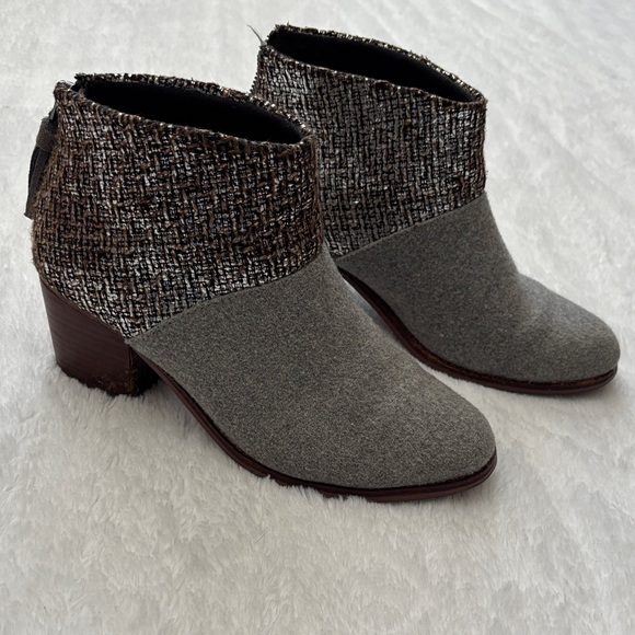 Toms Shoes - TOMS Stylish Gray and sparkle/metallic Women's Ankle Boots